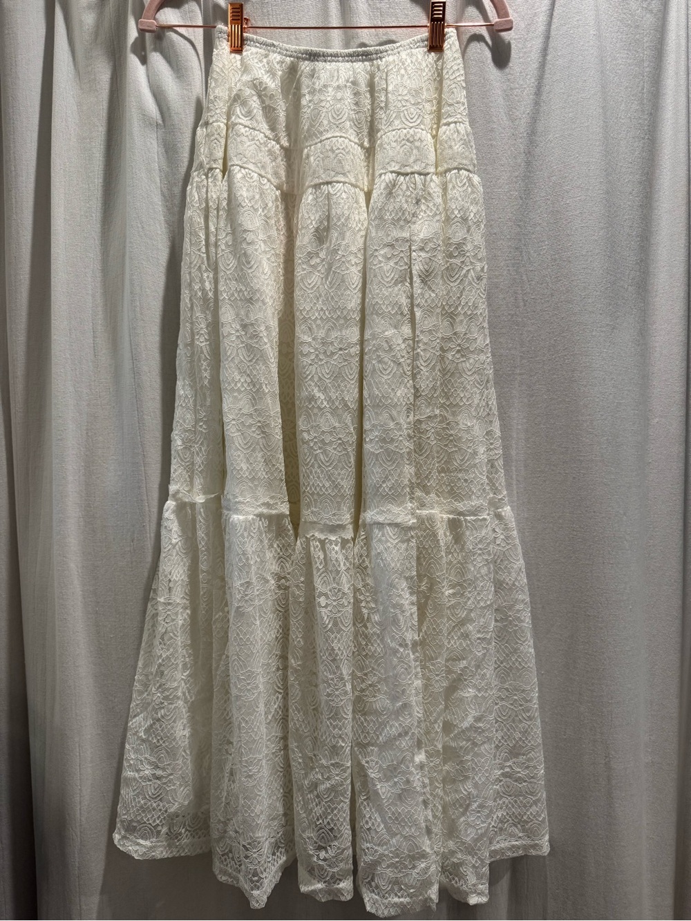 That’s So Fetch Lace Tiered Maxi Skirt in Ivory